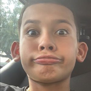 Meet your Posher, Deandric